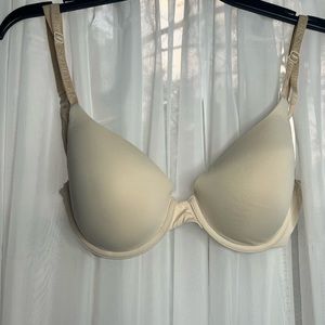 Victoria’s Secret Lightly Lined Bra